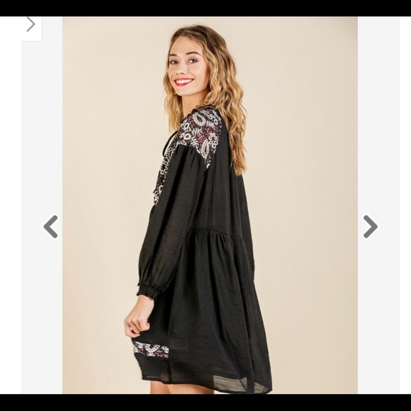 💥SALE💥Umgee - Puff Sleeve Black Dress - Picture 2 of 8